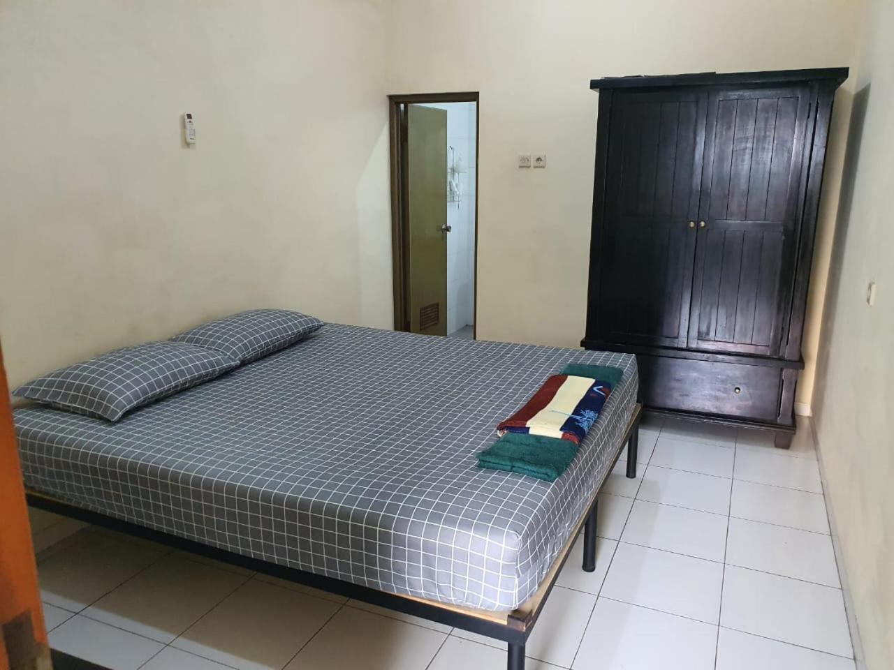 Taman Paradise Homestay Pradahkalikendal Exteriér fotografie