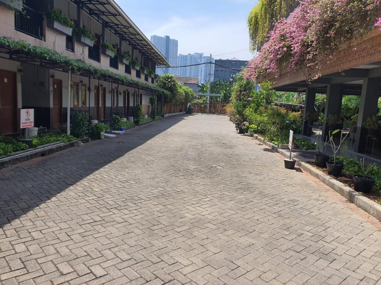 Taman Paradise Homestay Pradahkalikendal Exteriér fotografie